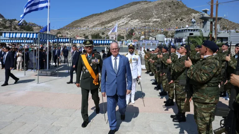 Στο Καστελόριζο ο Τασούλας – «Θα προασπίσουμε τα κυριαρχικά μας δικαιώματα» (ΦΩΤΟ)