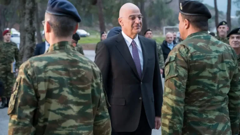 Αύξηση στρατιωτικής θητείας - Τα στοιχεία δεν δικαιώνουν τους θιασώτες